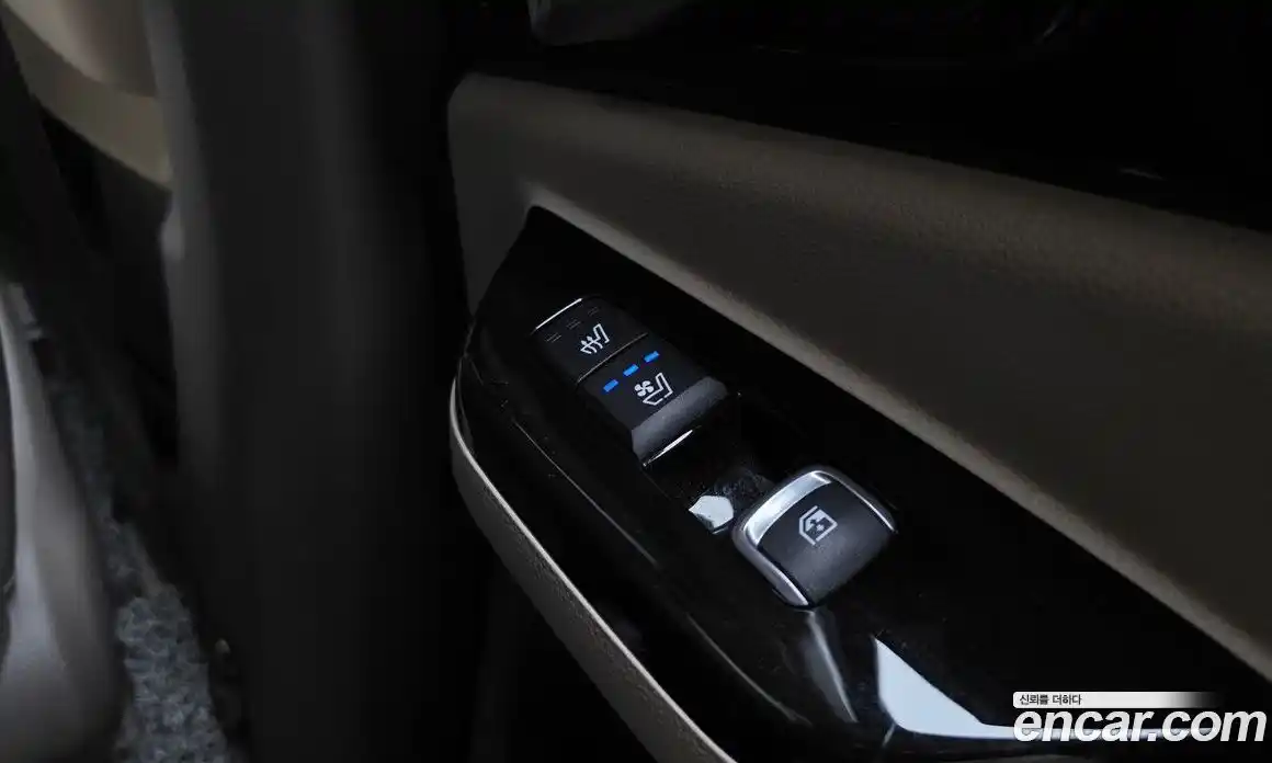 Kia Canival 2023 3.5 Автомат в Москве № 134091, фото 15