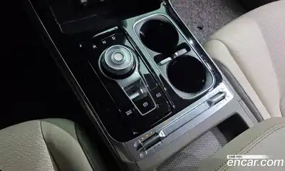 Kia Canival 2023 3.5 Автомат в Москве № 134091, миниатюра 9