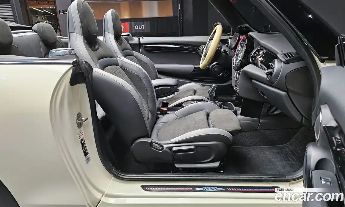 Mini Cooper Convertible 2023 2.0 Автомат в Москве № 140760, фото 12