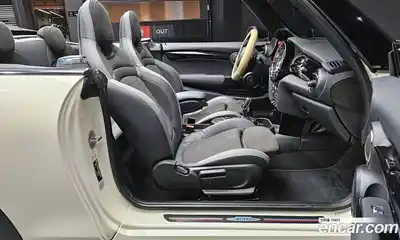 Mini Cooper Convertible 2023 2.0 Автомат в Москве № 140760, миниатюра 12