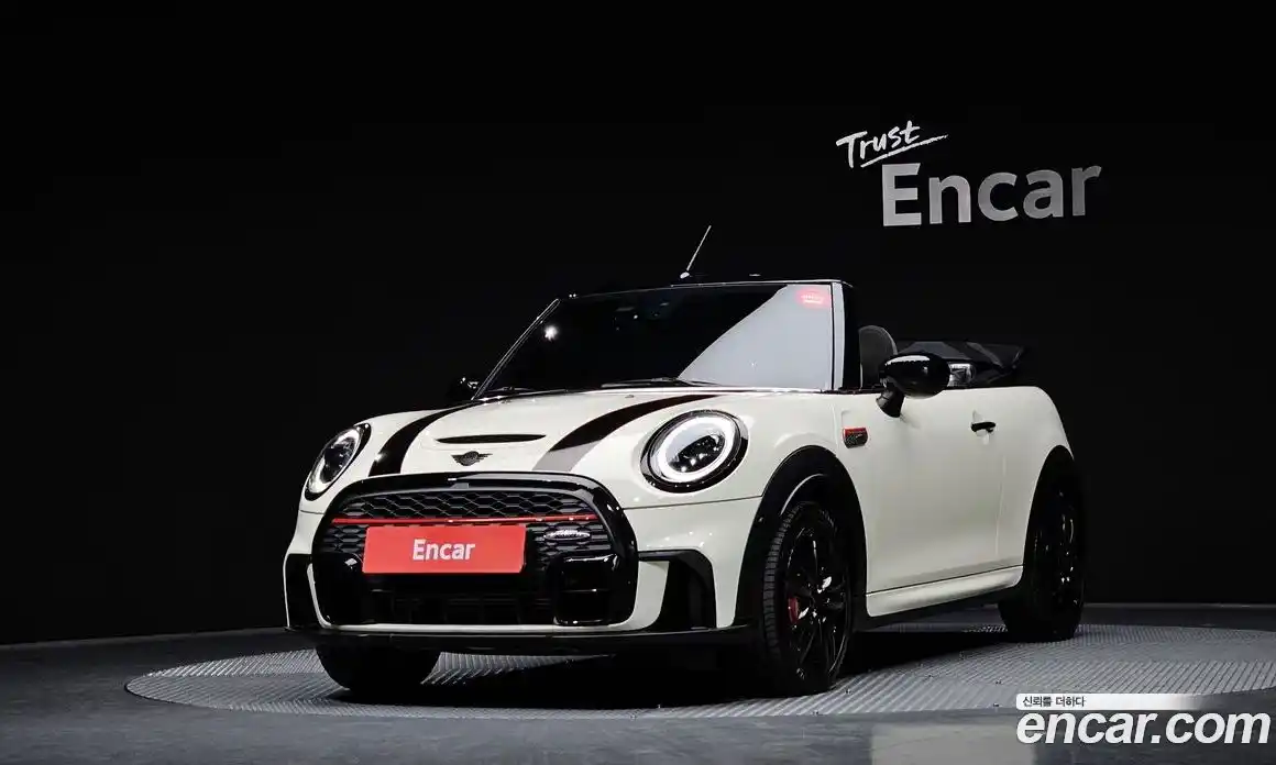 Mini Cooper Convertible 2023 2.0 Автомат в Москве № 140760, фото 5