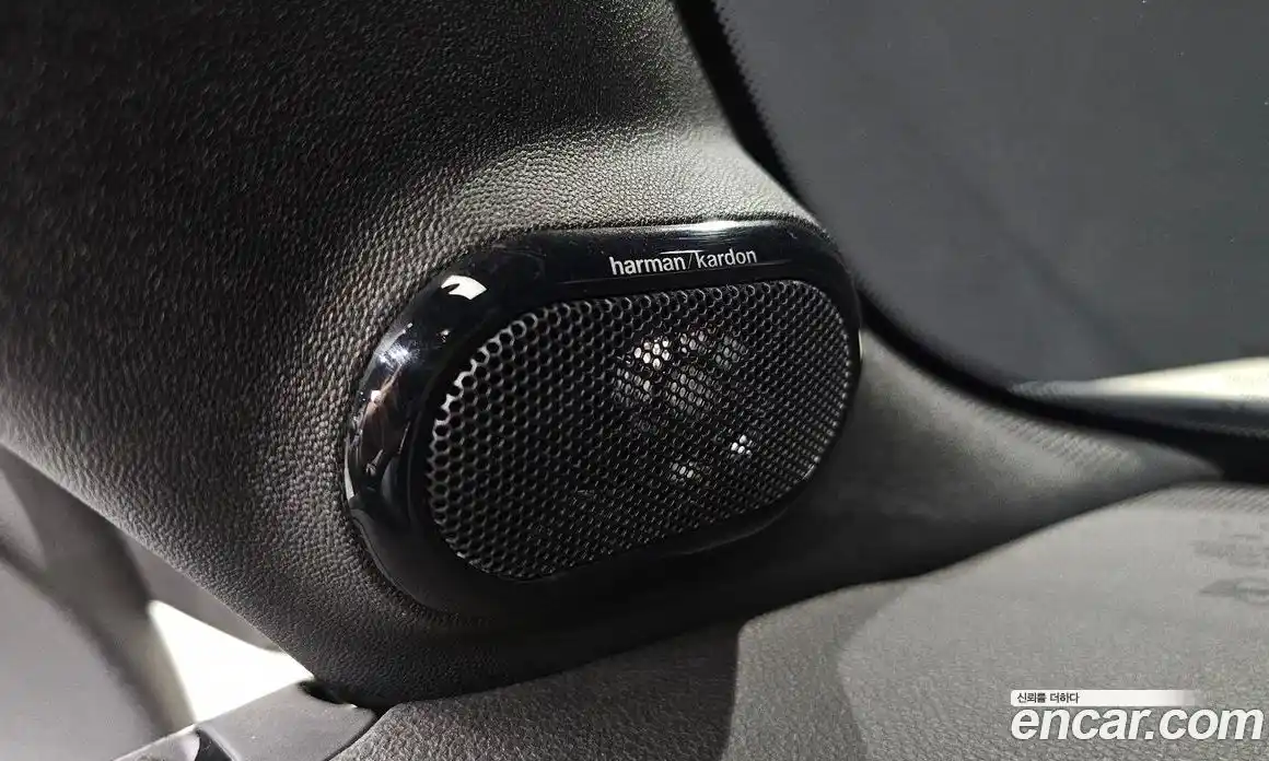 Mini Cooper Convertible 2023 2.0 Автомат в Москве № 140760, фото 9