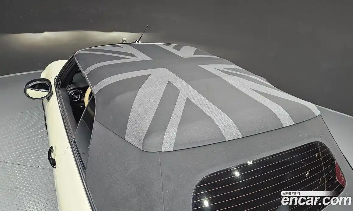 Mini Cooper Convertible 2023 2.0 Автомат в Москве № 140760, фото 10