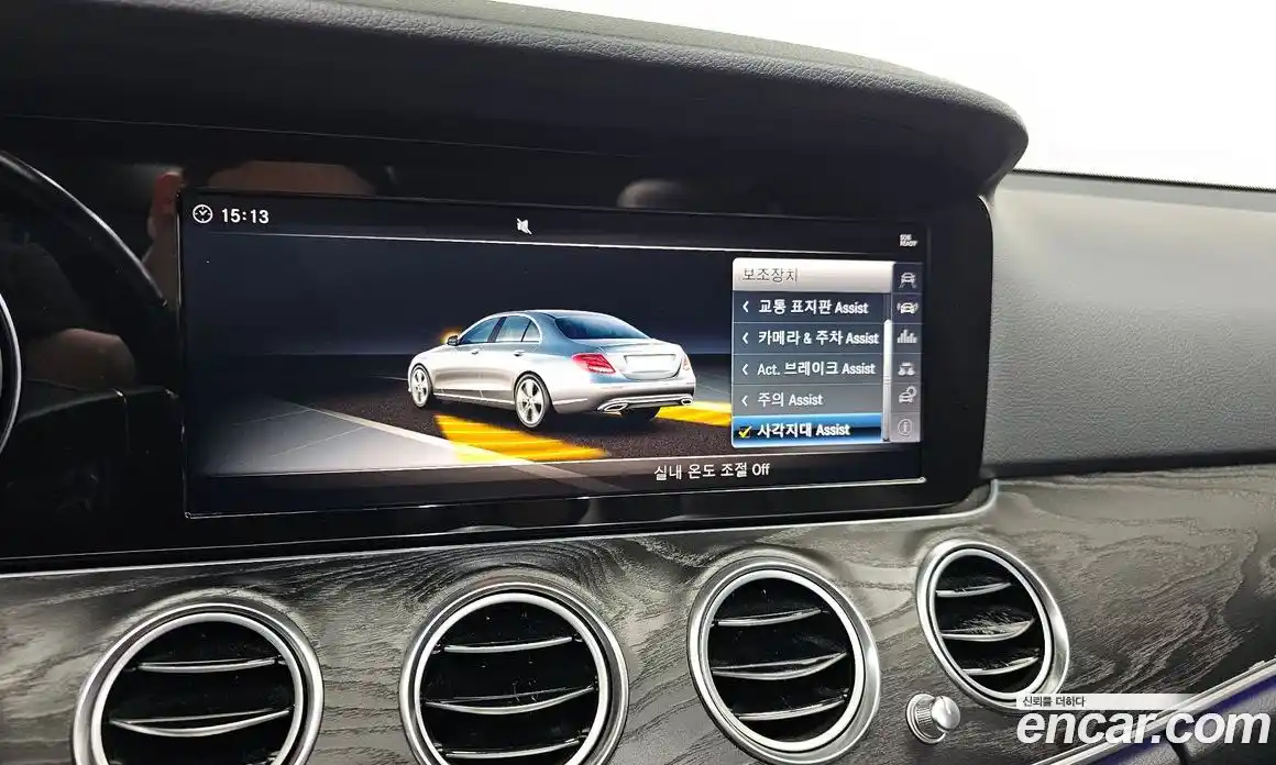 Mercedes-Benz E-Class 2018 2.0 Автомат в Москве № 141636, фото 13