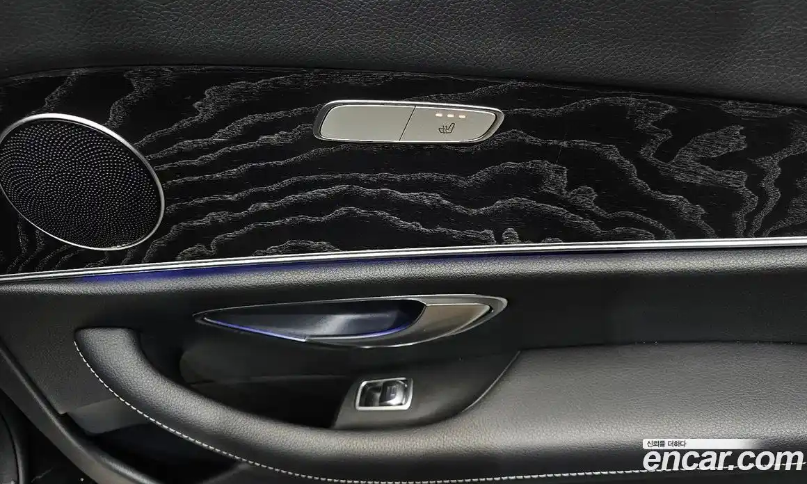 Mercedes-Benz E-Class 2018 2.0 Автомат в Москве № 141636, фото 14