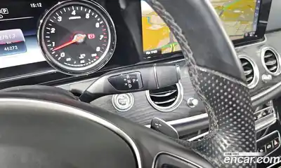 Mercedes-Benz E-Class 2018 2.0 Автомат в Москве № 141636, миниатюра 3