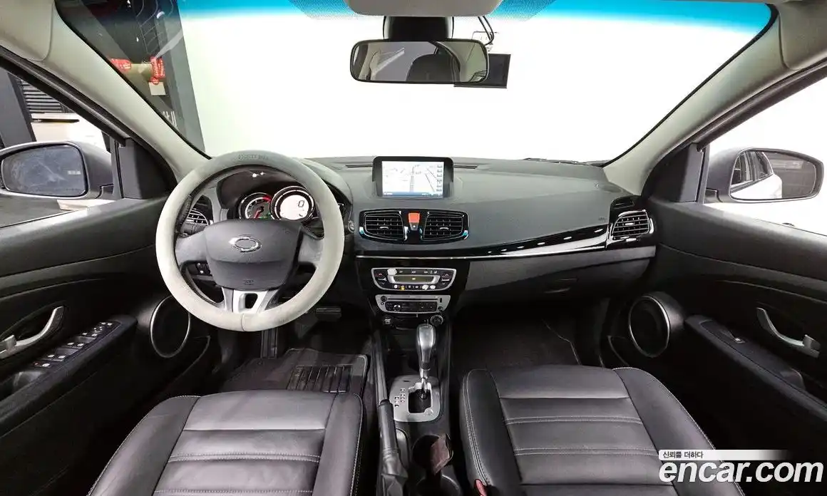 Renault SM3 2016 1.6 Автомат в Москве № 146616, фото 15