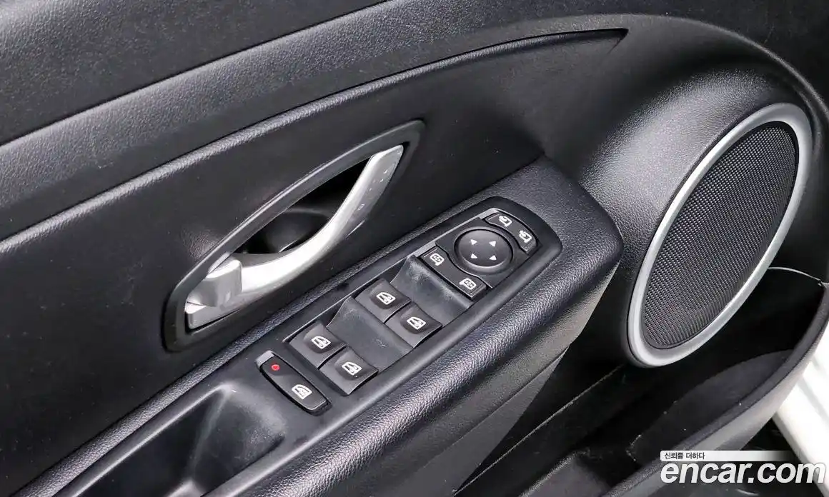 Renault SM3 2016 1.6 Автомат в Москве № 146616, фото 3