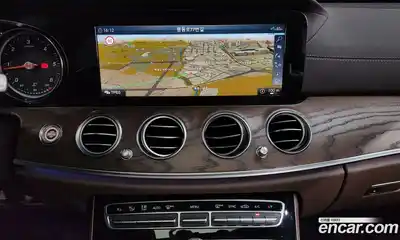 Mercedes-Benz E-Class 2020 1.9 Автомат в Москве № 150753, миниатюра 4
