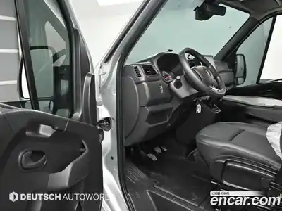 Renault Master 2024 2.3 Механическая в Москве № 152062, миниатюра 11