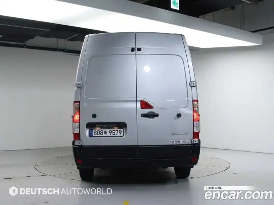 Renault Master 2024 2.3 Механическая в Москве № 152062, фото 4