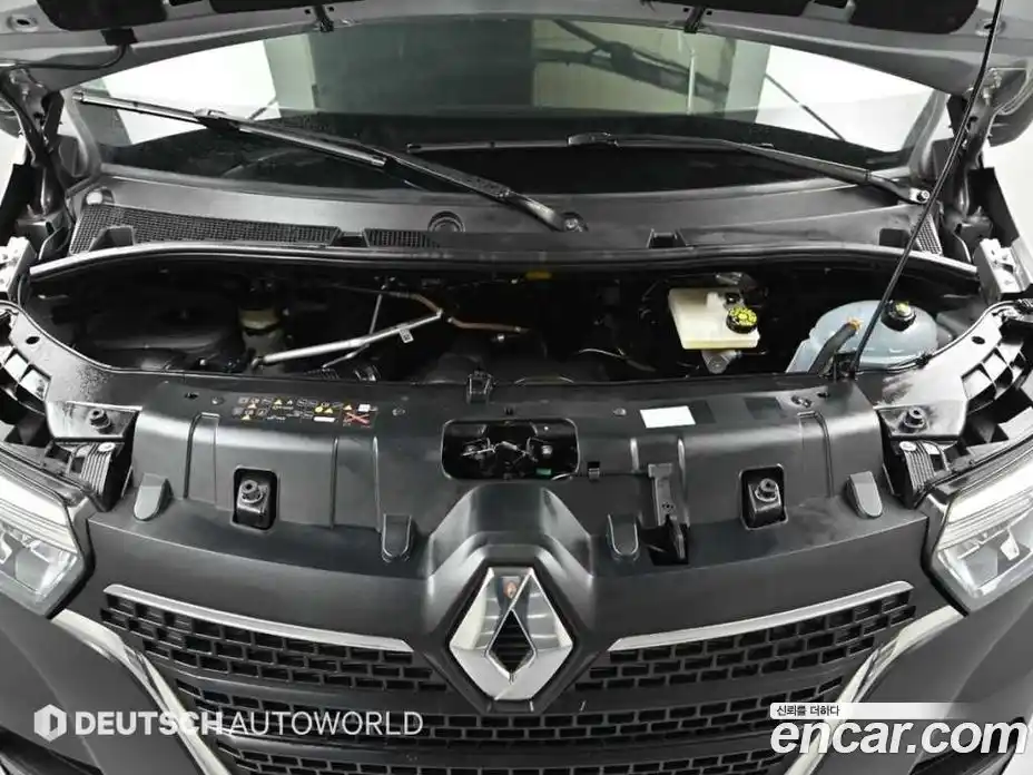 Renault Master 2024 2.3 Механическая в Москве № 152062, фото 6