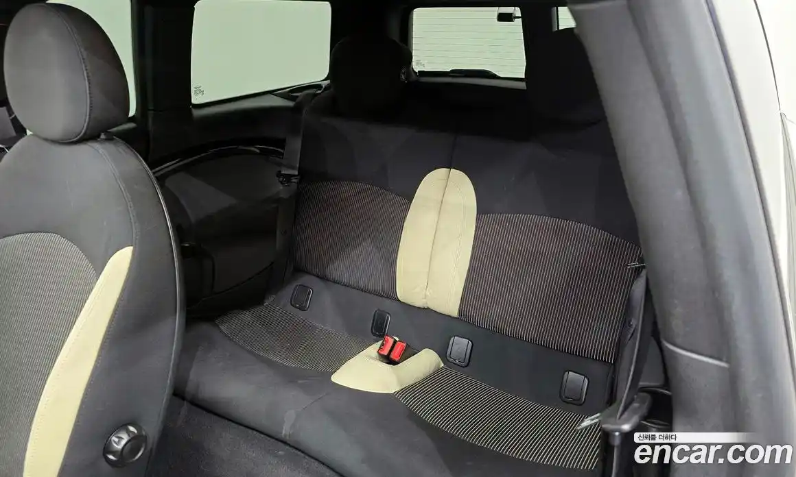 Mini Clubman 2010 1.6 Автомат в Москве № 155544, фото 13