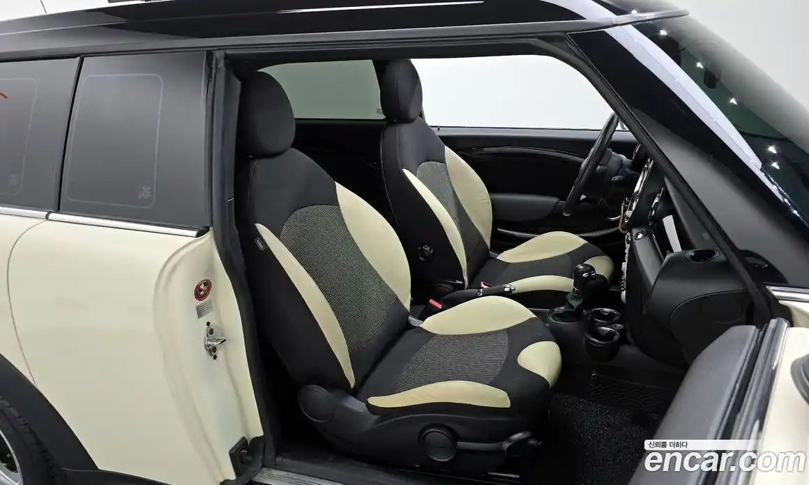 Mini Clubman 2010 1.6 Автомат в Москве № 155544, фото 18