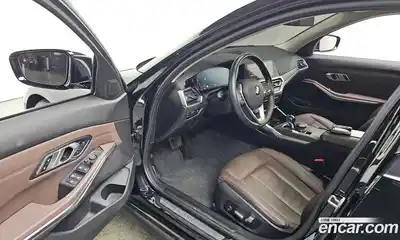 BMW 3-Series 2021 2.0 Автомат в Москве № 157860, миниатюра 3