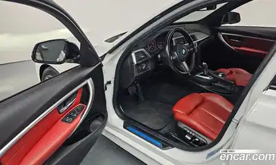 BMW 3-Series 2018 2.0 Автомат в Москве № 158954, миниатюра 3