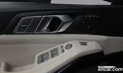 BMW X7 2021 3.0 Автомат в Москве № 159000, миниатюра 2