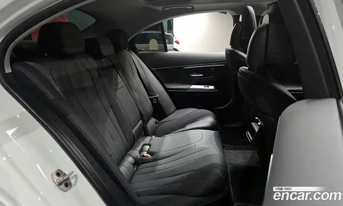 Mercedes-Benz E-Class 2025 2.0 Автомат в Москве № 160260, фото 12