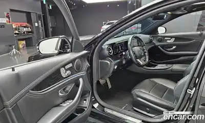 Mercedes-Benz E-Class 2021 1.9 Автомат в Москве № 161405, миниатюра 11