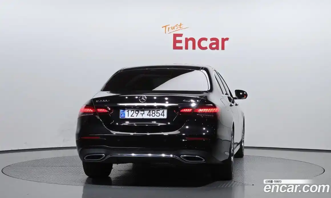 Mercedes-Benz E-Class 2021 1.9 Автомат в Москве № 161405, фото 4