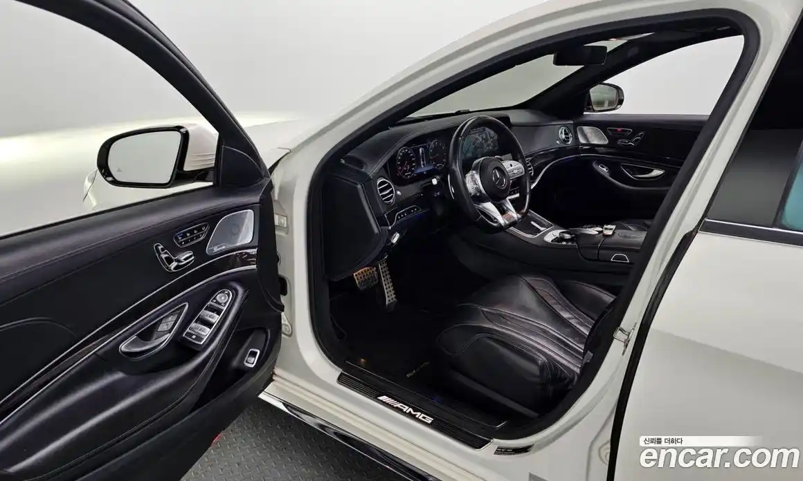 Mercedes-Benz S-Class 2018 4.0 Автомат в Москве № 161884, фото 19