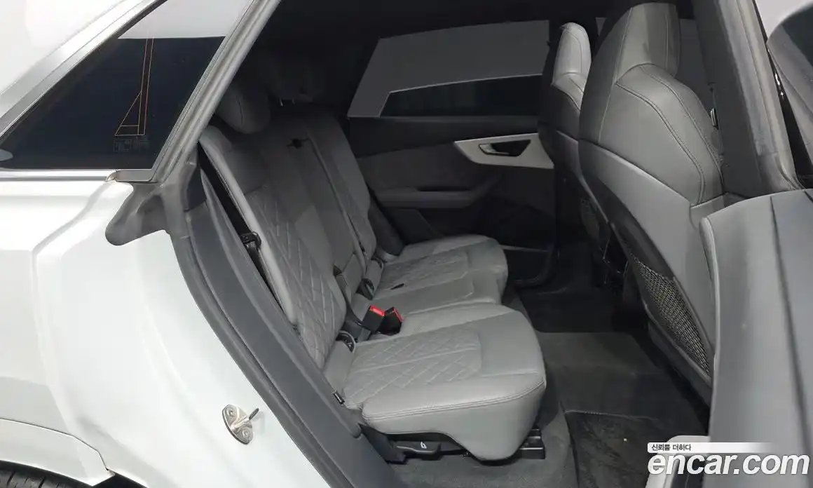Audi Q8 2022 3.0 Автомат в Москве № 163246, фото 11