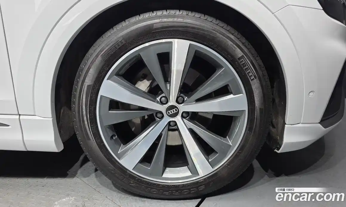 Audi Q8 2022 3.0 Автомат в Москве № 163246, фото 15