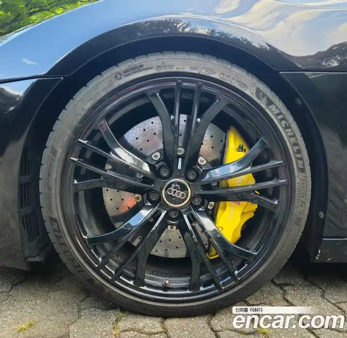 Audi R8 2015 5.2 Робот в Москве № 164087, фото 14