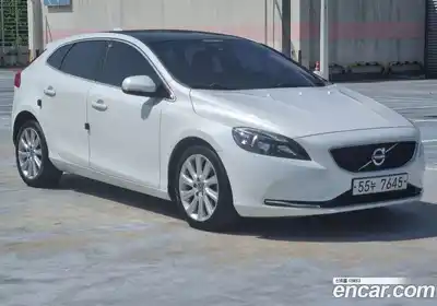 Volvo V40 2015 1.6 Автомат в Москве № 164846, миниатюра 3