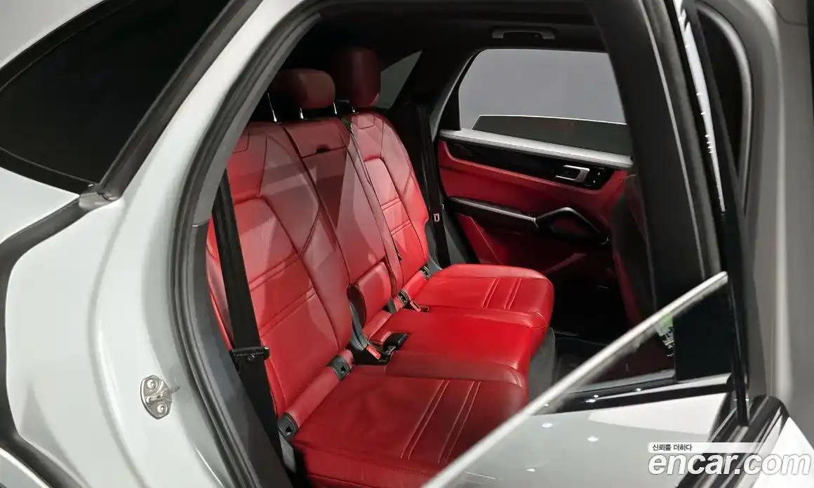 Porsche Cayenne 2020 3.0 Автомат в Москве № 165338, фото 12