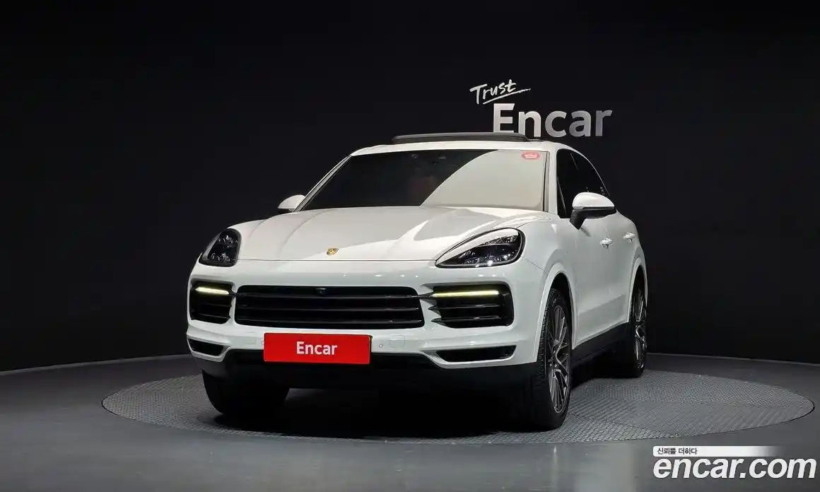 Porsche Cayenne 2020 3.0 Автомат в Москве № 165338, фото 3