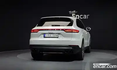 Porsche Cayenne 2020 3.0 Автомат в Москве № 165338, миниатюра 4
