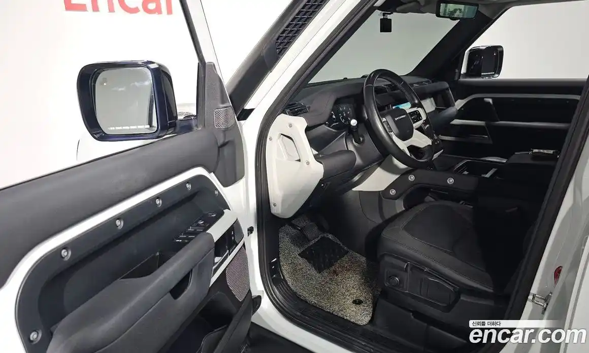 Land Rover Defender 2020 2.0 Автомат в Москве № 166126, фото 13