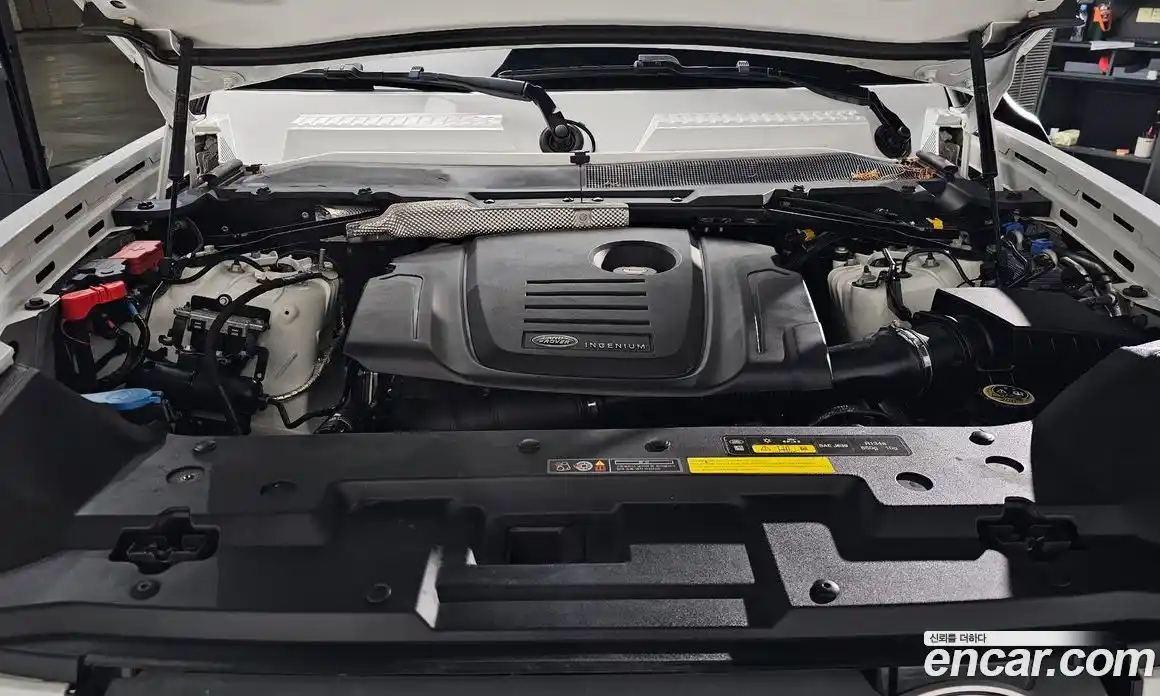 Land Rover Defender 2020 2.0 Автомат в Москве № 166126, фото 10