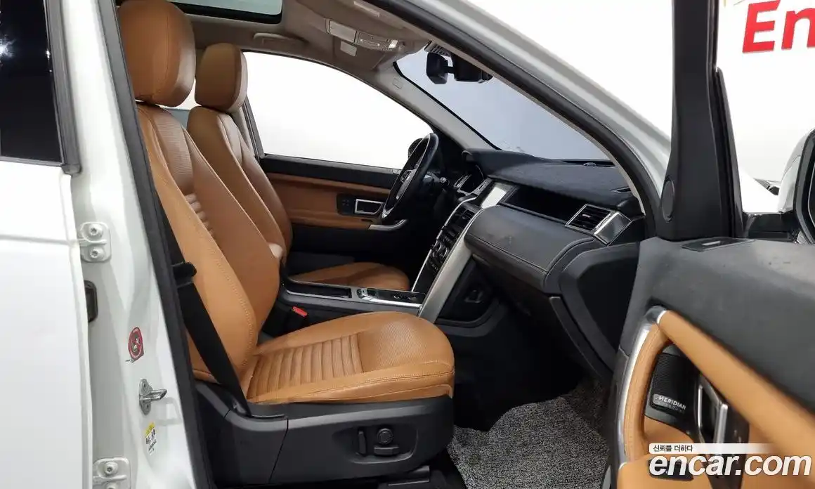 Land Rover Discovery Sport 2019 2.0 Автомат в Москве № 166439, фото 11