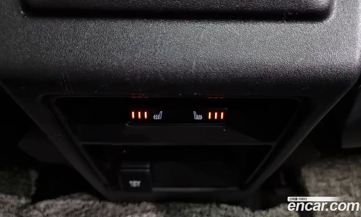 Land Rover Discovery Sport 2019 2.0 Автомат в Москве № 166439, фото 18