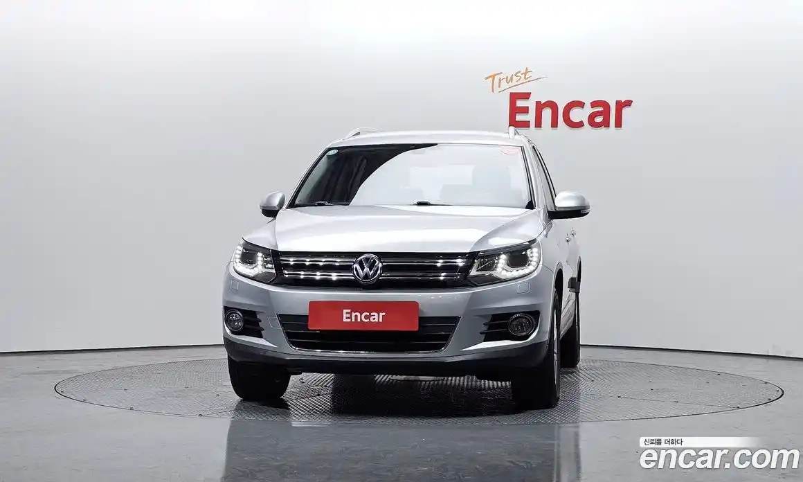 Volkswagen Tiguan 2014 2.0 Автомат в Москве № 169045, фото 13