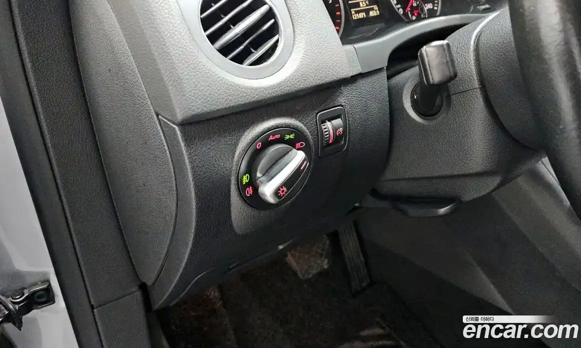 Volkswagen Tiguan 2014 2.0 Автомат в Москве № 169045, фото 7