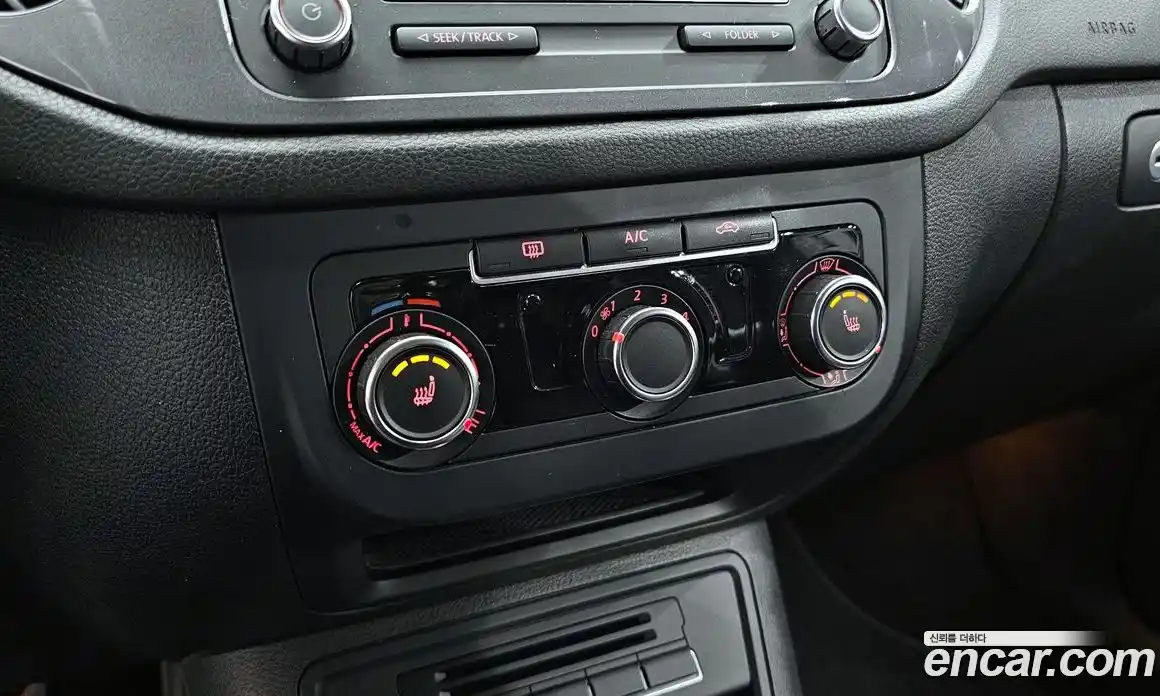 Volkswagen Tiguan 2014 2.0 Автомат в Москве № 169045, фото 10