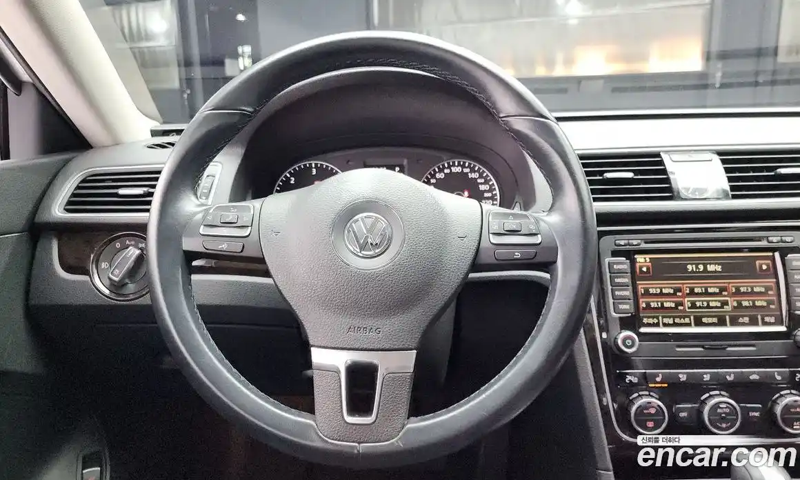 Volkswagen Passat 2015 2.0 Автомат в Москве № 169086, фото 13