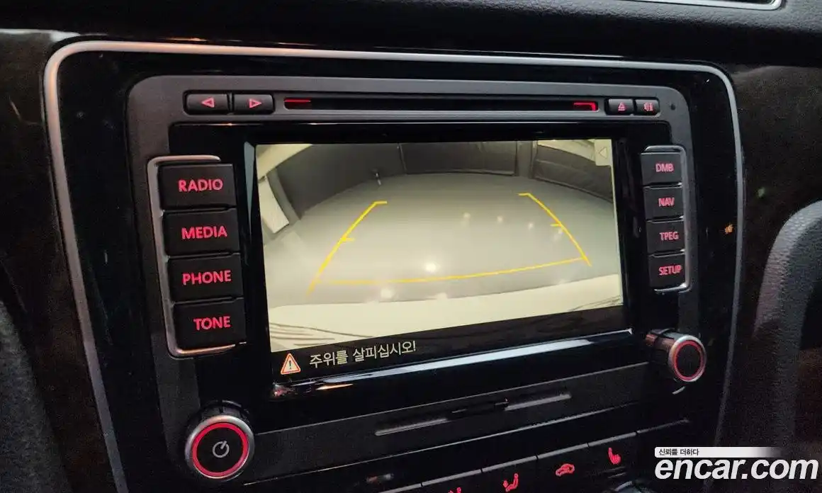 Volkswagen Passat 2015 2.0 Автомат в Москве № 169086, фото 14