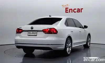 Volkswagen Passat 2015 2.0 Автомат в Москве № 169086, миниатюра 2