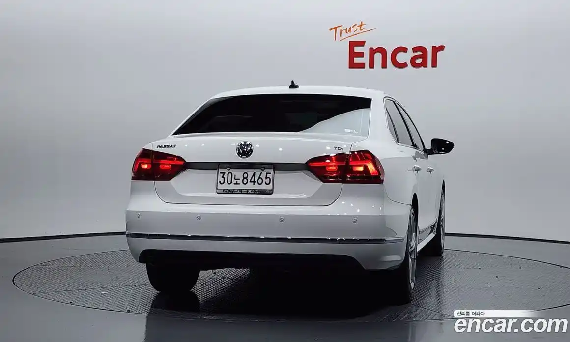 Volkswagen Passat 2015 2.0 Автомат в Москве № 169086, фото 4