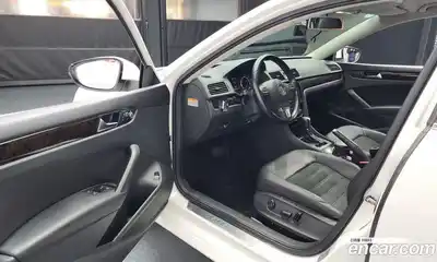 Volkswagen Passat 2015 2.0 Автомат в Москве № 169086, миниатюра 10