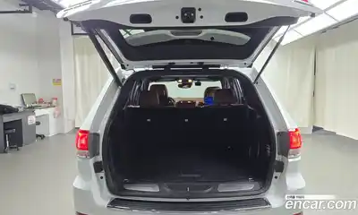 Jeep Cherokee 2020 3.6 Автомат в Москве № 169657, миниатюра 9