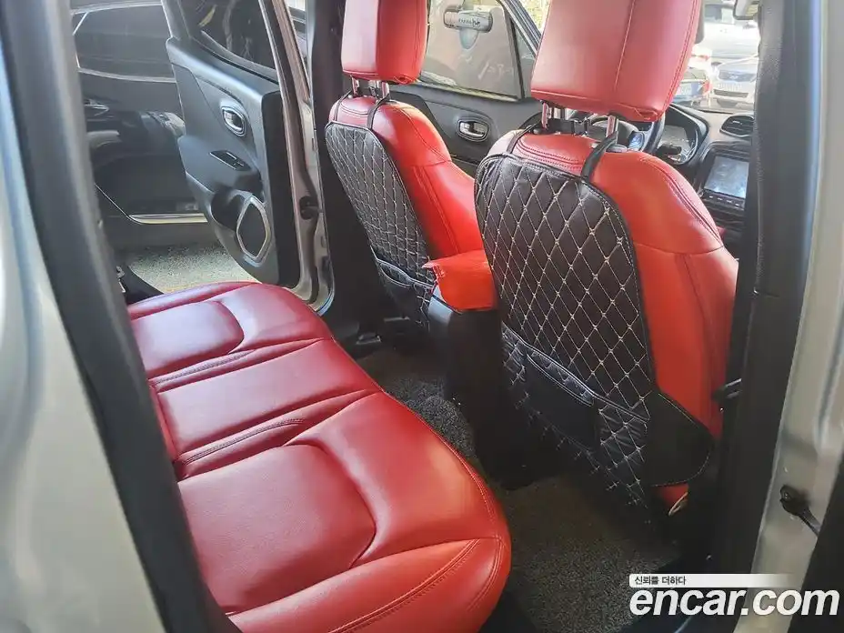 Jeep Renegade 2016 2.4 Автомат в Москве № 170060, фото 17