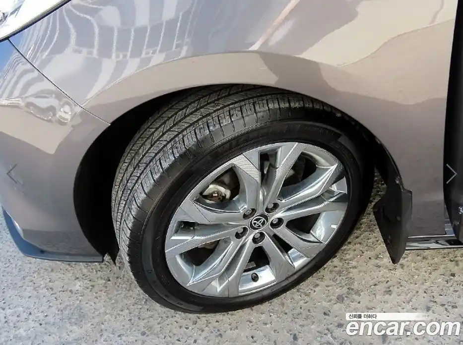 Toyota Sienna 2021 2.5 Вариатор в Москве № 170359, фото 20