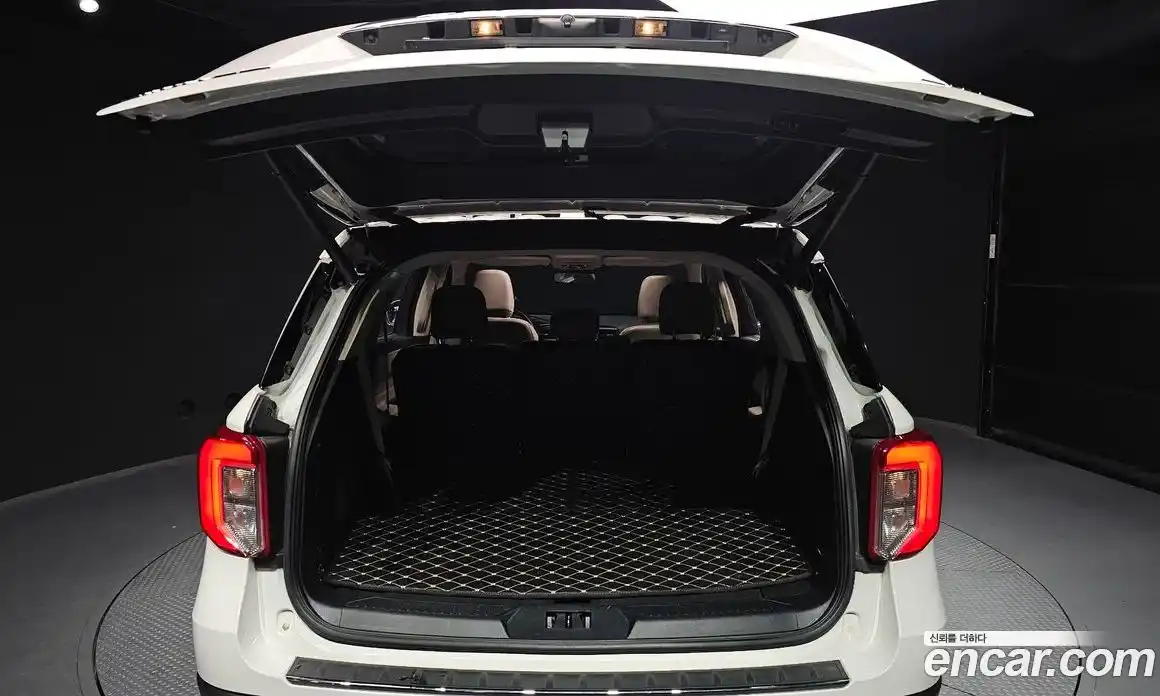 Ford Explorer 2021 2.3 Автомат в Москве № 170979, фото 17