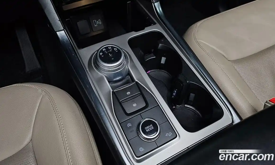 Ford Explorer 2021 2.3 Автомат в Москве № 170979, фото 2