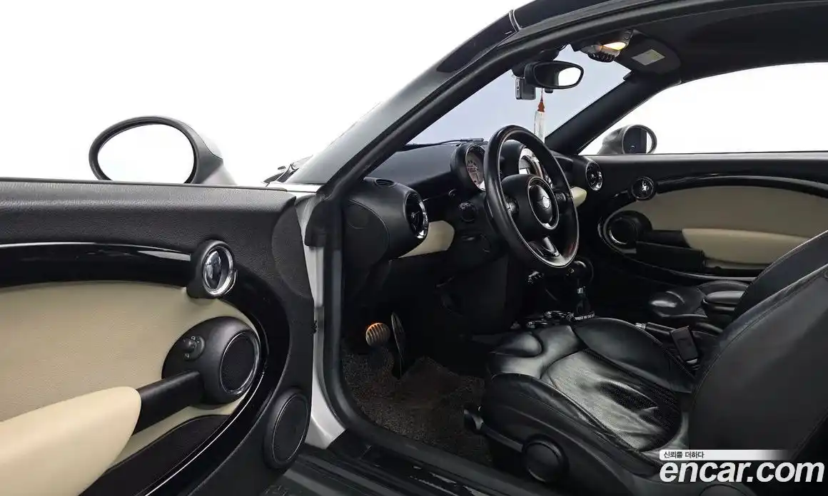 Mini Coupe 2013 2.0 Автомат в Москве № 176574, фото 19